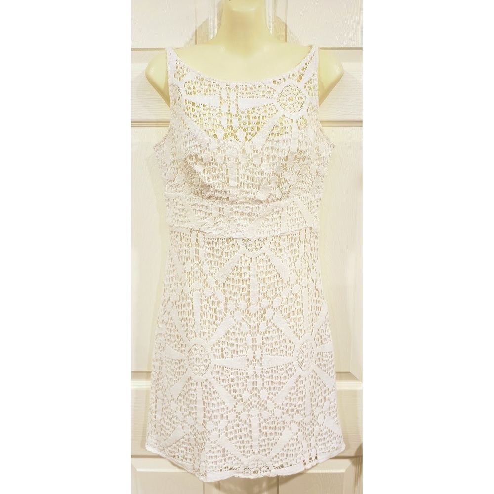 Trina Turk Off White‎ Geometric Lace Sleeveless Sheath Dress Size 4 Cotton
